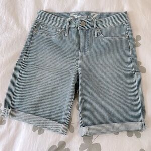 Seven Jeans Bermuda shorts. Size 4